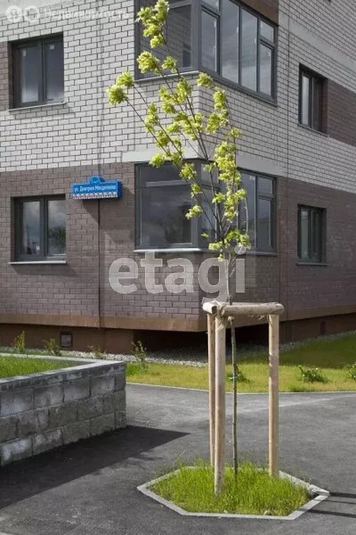 2-комнатная квартира: Тюмень, улица Дмитрия Менделеева, 2к2 (51.9 м) - Фото 1