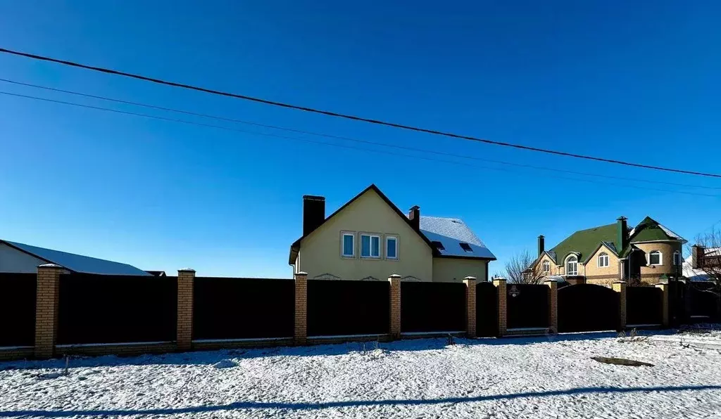 Дом в Белгородская область, Белгородский район, с. Стрелецкое, ... - Фото 1