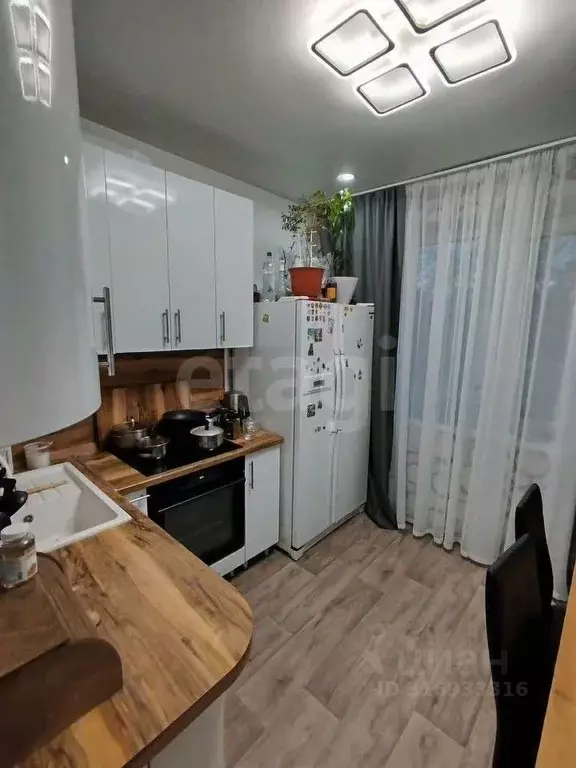 2-к кв. Белгородская область, Старый Оскол Жукова мкр, 52 (53.0 м) - Фото 0