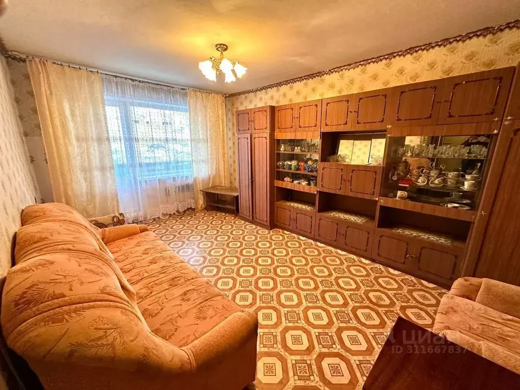 3-к кв. Оренбургская область, Оренбург ул. Чкалова, 39 (65.1 м) - Фото 0
