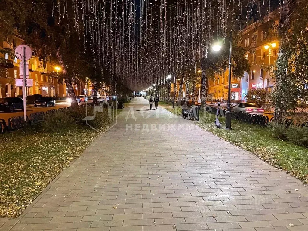 3-к кв. Кемеровская область, Кемерово ул. Кирова, 27 (97.7 м) - Фото 1