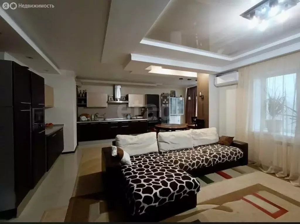 3-комнатная квартира: Энгельс, улица Тельмана, 6Д (118 м) - Фото 0