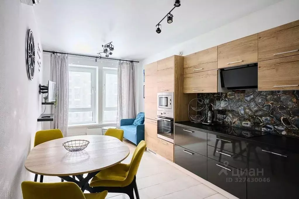 3-к кв. Москва ул. Саларьевская, 9 (80.3 м) - Фото 1