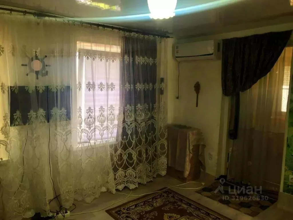 Дом в Ростовская область, Шахты Пражский пер. (40 м) - Фото 0