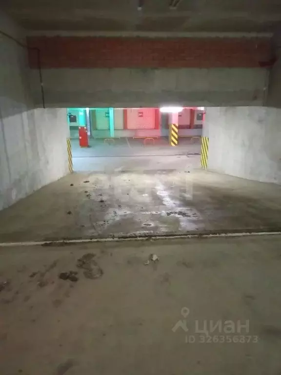 Гараж в Санкт-Петербург ул. Русановская, 16к4 (15 м) - Фото 1