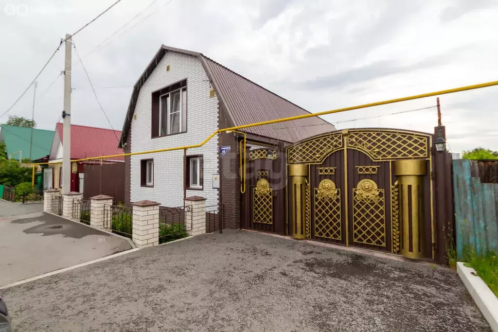 Дом в Ялуторовск, Красноармейская улица (120 м) - Фото 1