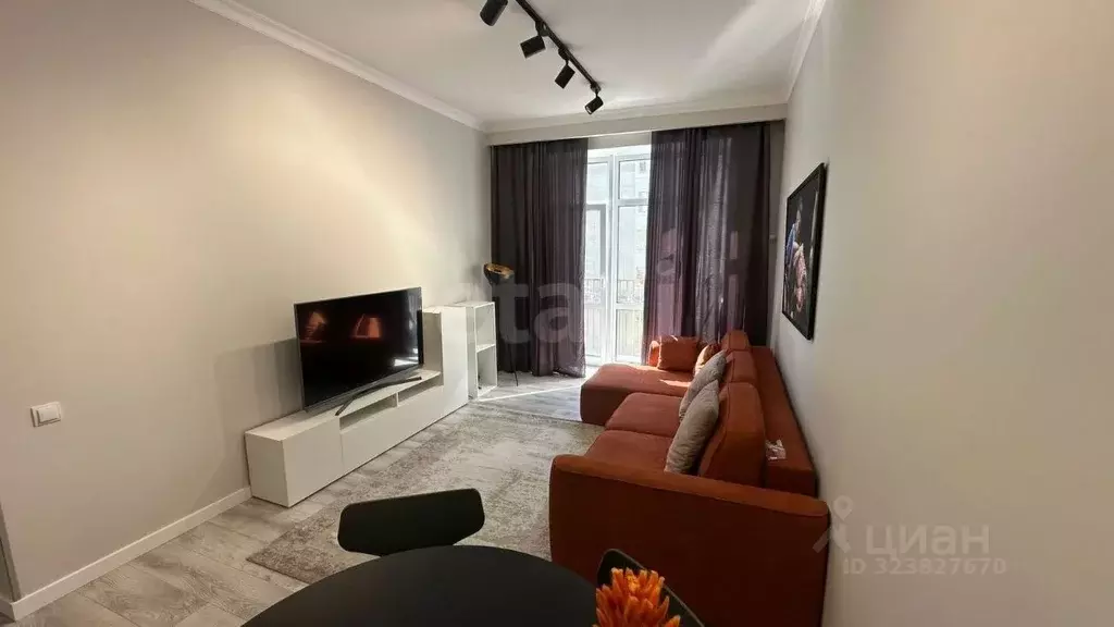 1-к кв. Тюменская область, Тюмень ул. Эльвиры Федоровой, 1 (54.0 м) - Фото 1