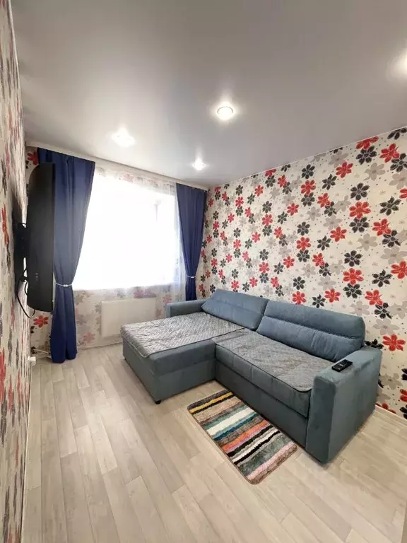 1-к кв. Новгородская область, Великий Новгород Озерная ул., 14к2 (37.0 ... - Фото 1