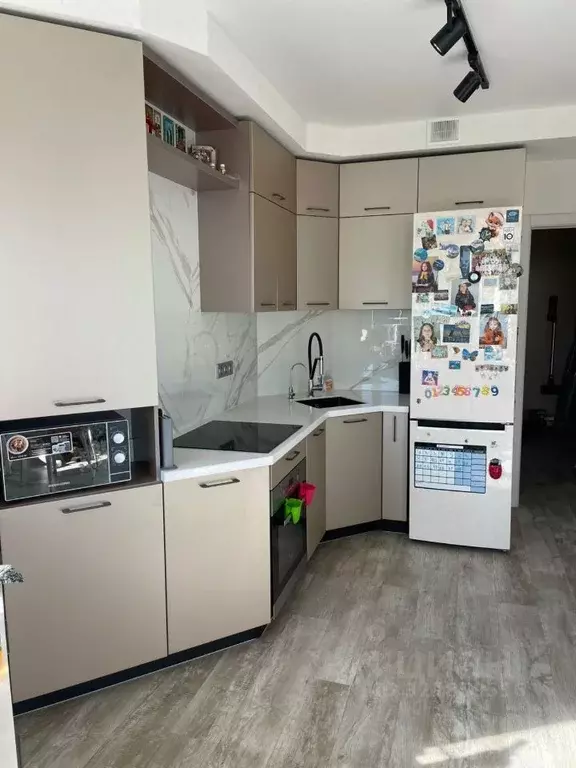 3-к кв. Чувашия, Чебоксары Университетская ул., 9к1 (92.0 м) - Фото 2