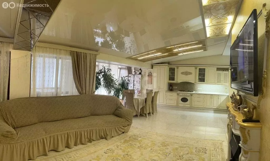 4-комнатная квартира: Симферополь, Фруктовая улица, 25Б (135.5 м) - Фото 1