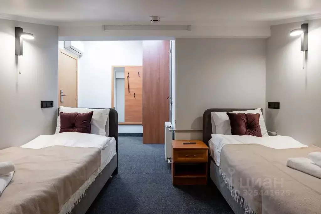 Комната Санкт-Петербург 17-я Васильевского острова линия, 46 - Фото 2