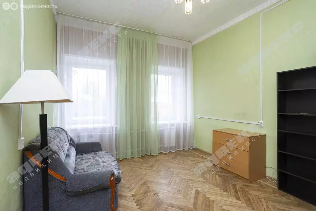 1к в 6-комнатной квартире (17 м) - Фото 0