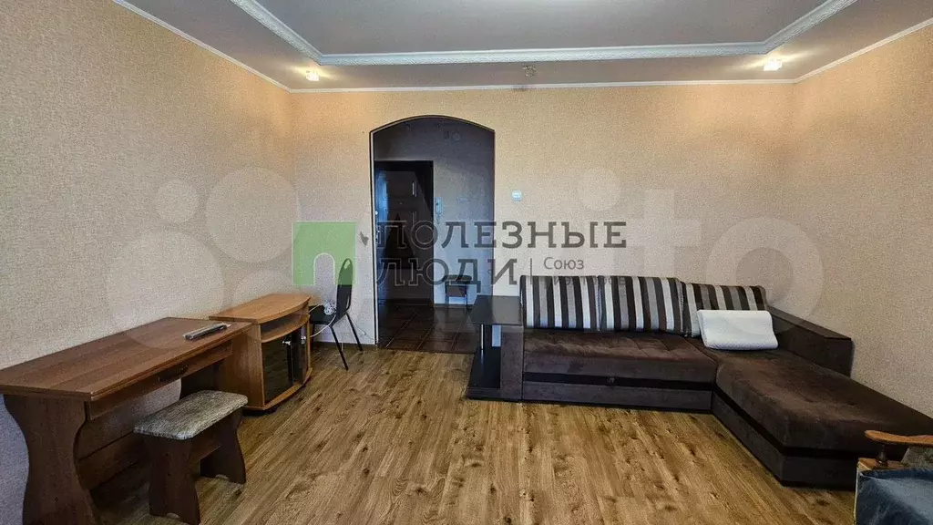 1-к. квартира, 45 м, 8/15 эт. - Фото 1