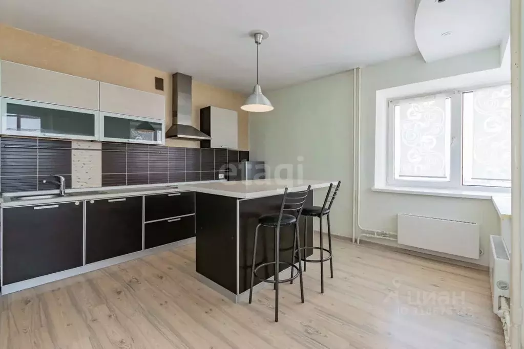 2-к кв. Свердловская область, Екатеринбург ул. Куйбышева, 80к1 (78.8 ... - Фото 0