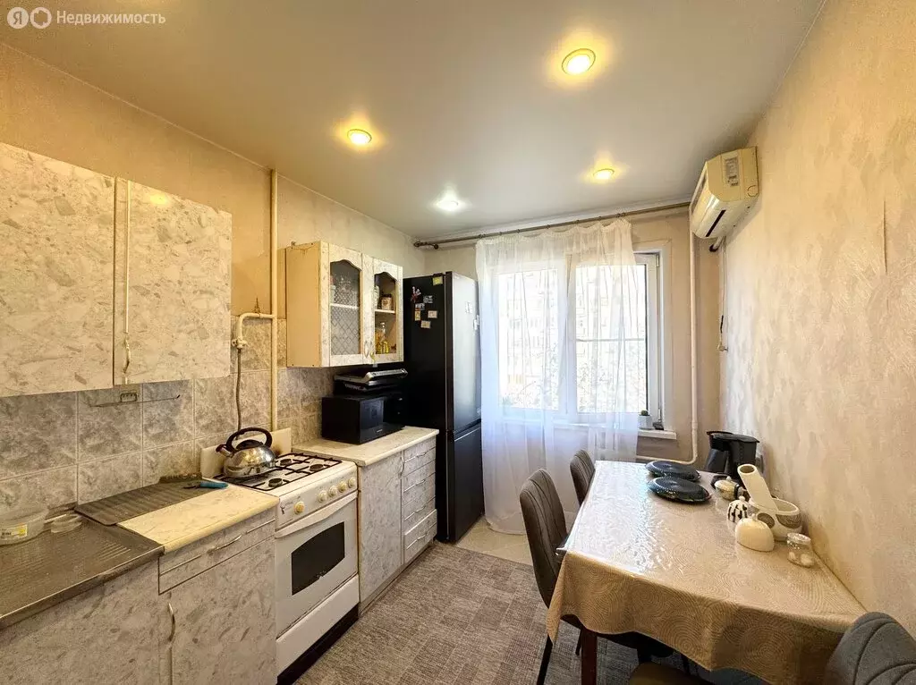 2-комнатная квартира: Волгоград, Елецкая улица, 3 (52.7 м) - Фото 0