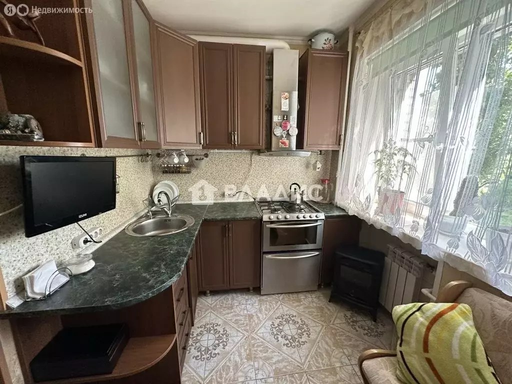 4-комнатная квартира: посёлок Аннино, Центральная улица, 7 (61.7 м) - Фото 1