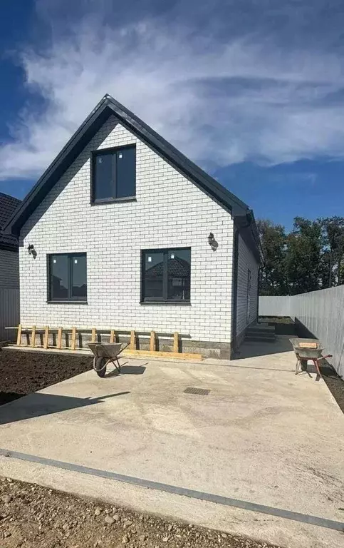 Дом в Краснодарский край, Тимашевск Южная ул., 44 (110 м) - Фото 1