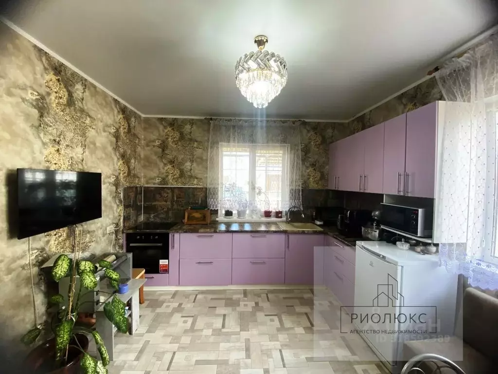 Дом в Челябинская область, Магнитогорск ул. Благодатная, 127 (100 м) - Фото 1