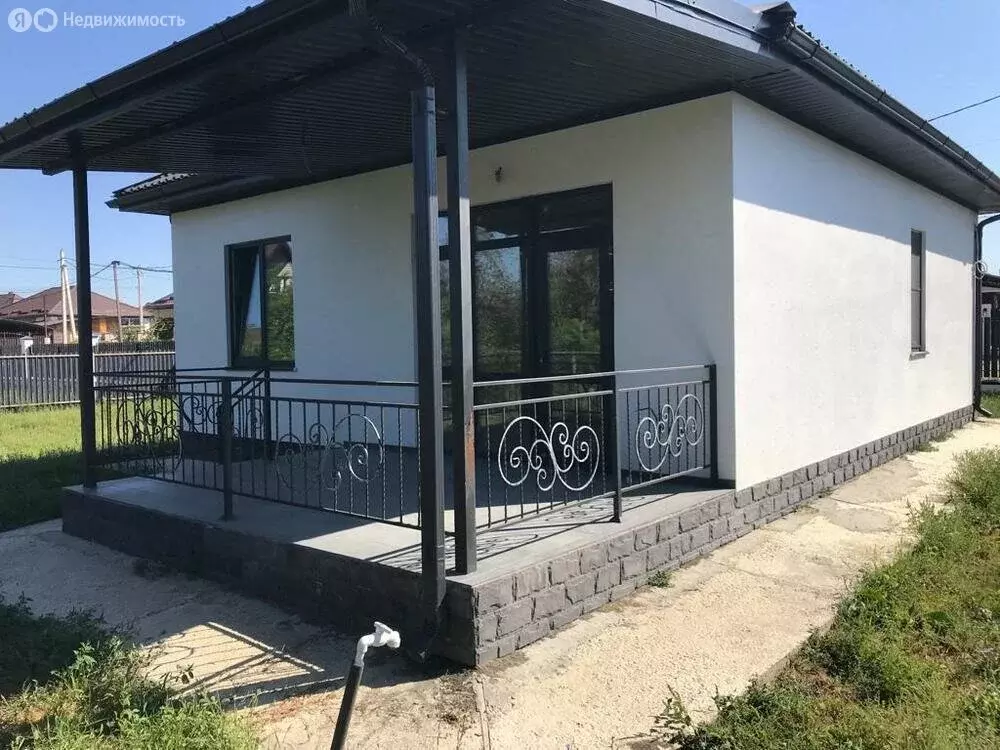 Дом в посёлок Кучугуры, Молодёжная улица (88 м) - Фото 1