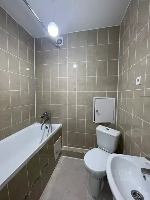 1-к кв. Адыгея, Тахтамукайский район, Старобжегокайское с/пос, Новая ... - Фото 1