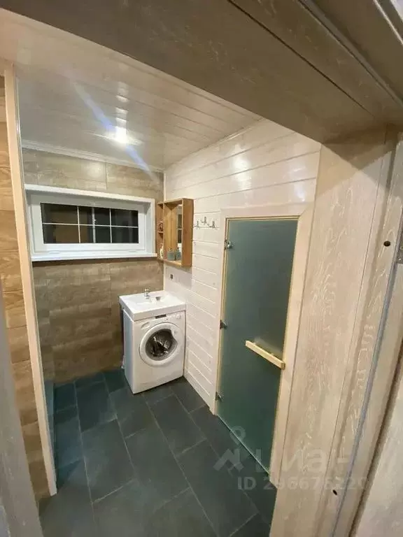 Дом в Новгородская область, Новгородский район, Савинское с/пос, д. ... - Фото 2