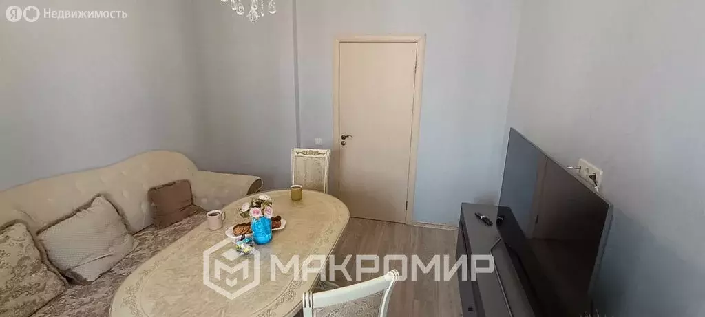 3-комнатная квартира: Санкт-Петербург, улица Дыбенко, 5к1 (68 м) - Фото 1