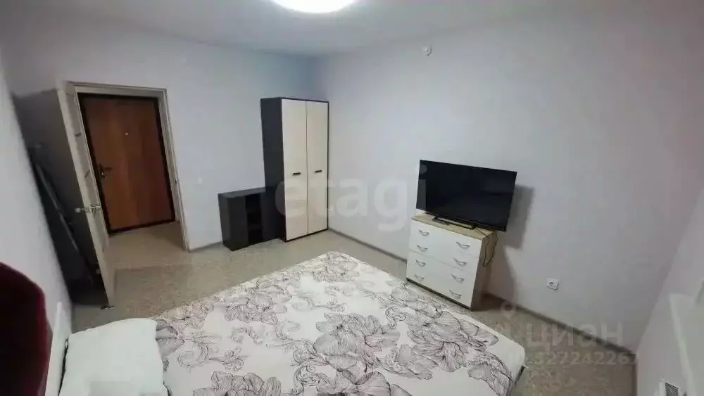 2-к кв. Ямало-Ненецкий АО, Новый Уренгой ул. Нефтяников, 14 (63.1 м) - Фото 1