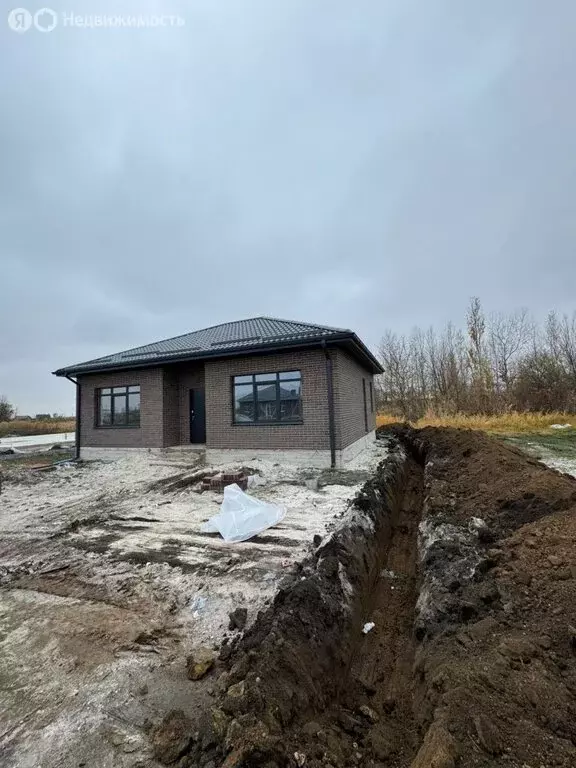 Дом в Мясниковский район, село Большие Салы (100 м) - Фото 1