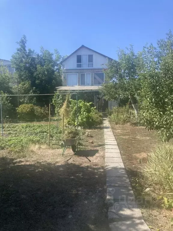 Дом в Саратовская область, с. Синенькие ул. Школьная (100 м) - Фото 0