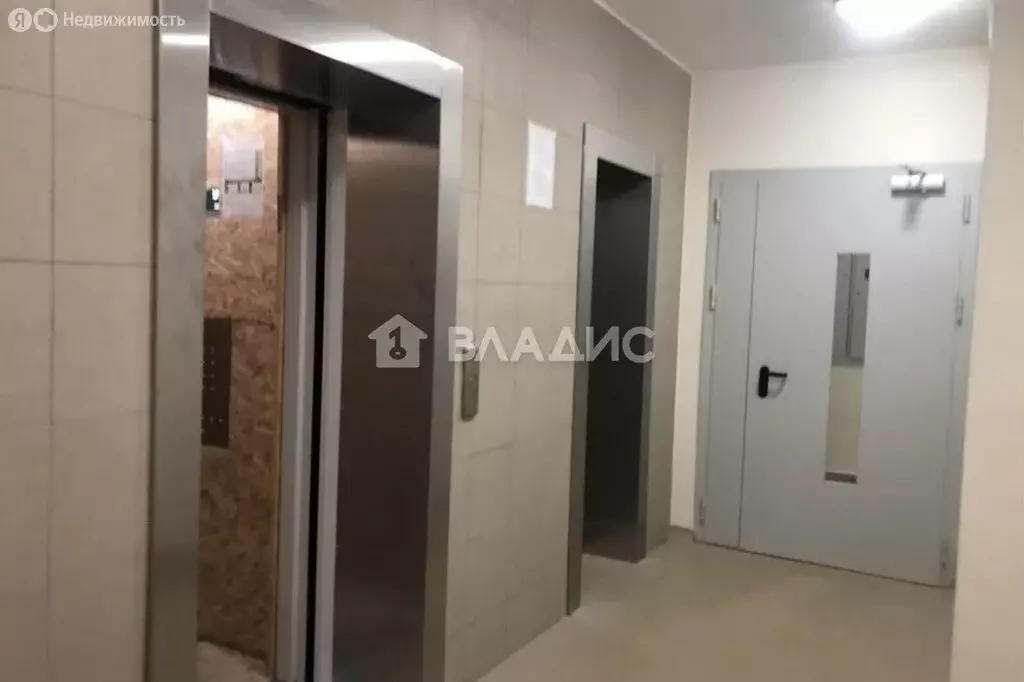 3-комнатная квартира: Москва, Сочинская улица, 8 (80 м) - Фото 1