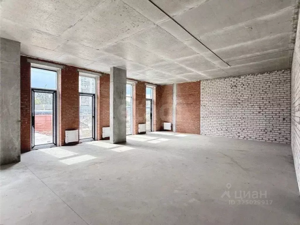 Торговая площадь в Новосибирская область, Новосибирск Большевистская ... - Фото 1