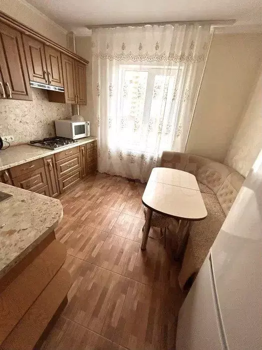 1-к. квартира, 38 м, 9/9 эт. - Фото 1