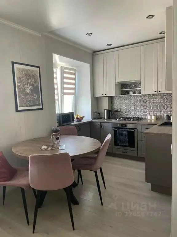 3-к кв. Башкортостан, Уфа ул. Мустая Карима, 28А (54.5 м) - Фото 1