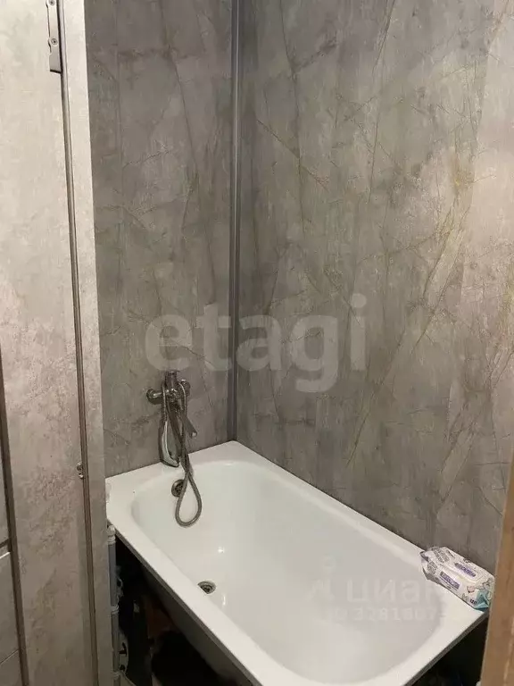 1-к кв. Ростовская область, Таганрог ул. Пальмиро Тольятти, 28-3 (18.0 ... - Фото 2