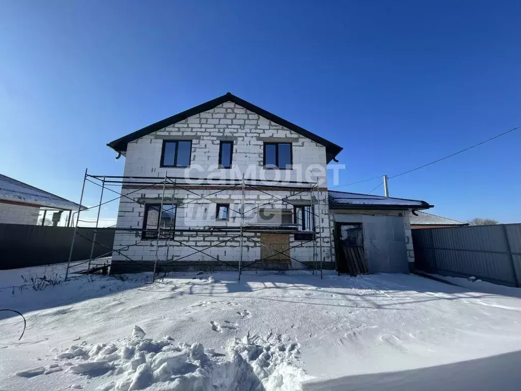 Дом в Курская область, Октябрьский район, Черницынский сельсовет, д. ... - Фото 2