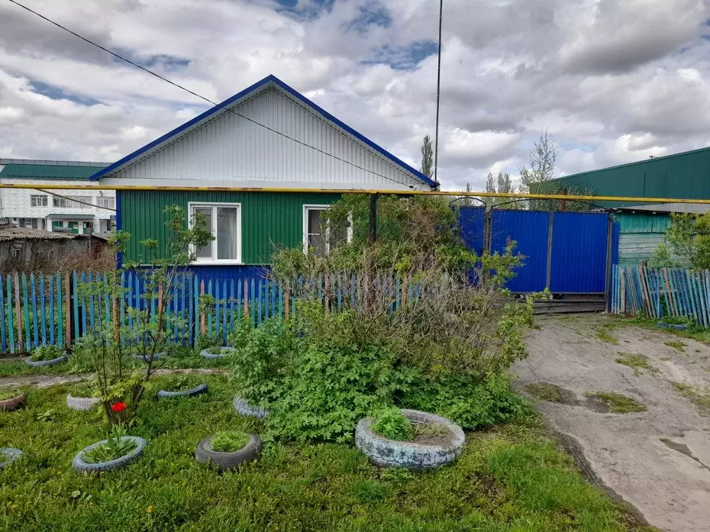 Дом в Омская область, Кормиловка рп ул. Свердлова, 56 (52 м) - Фото 0