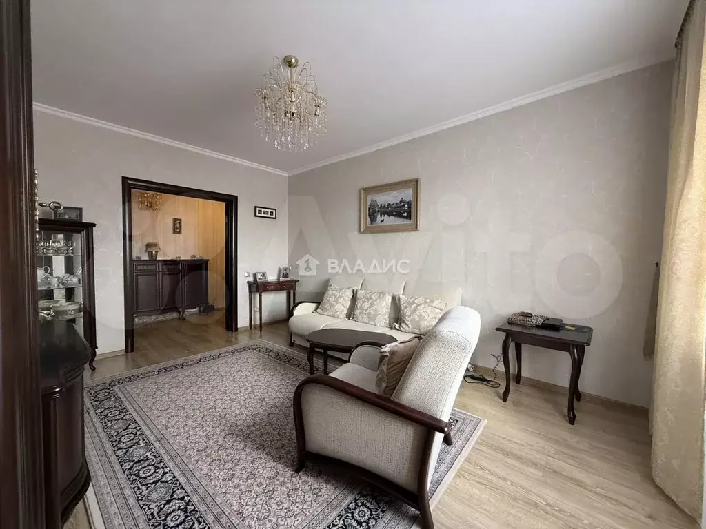 2-к. квартира, 60 м, 3/7 эт. - Фото 0