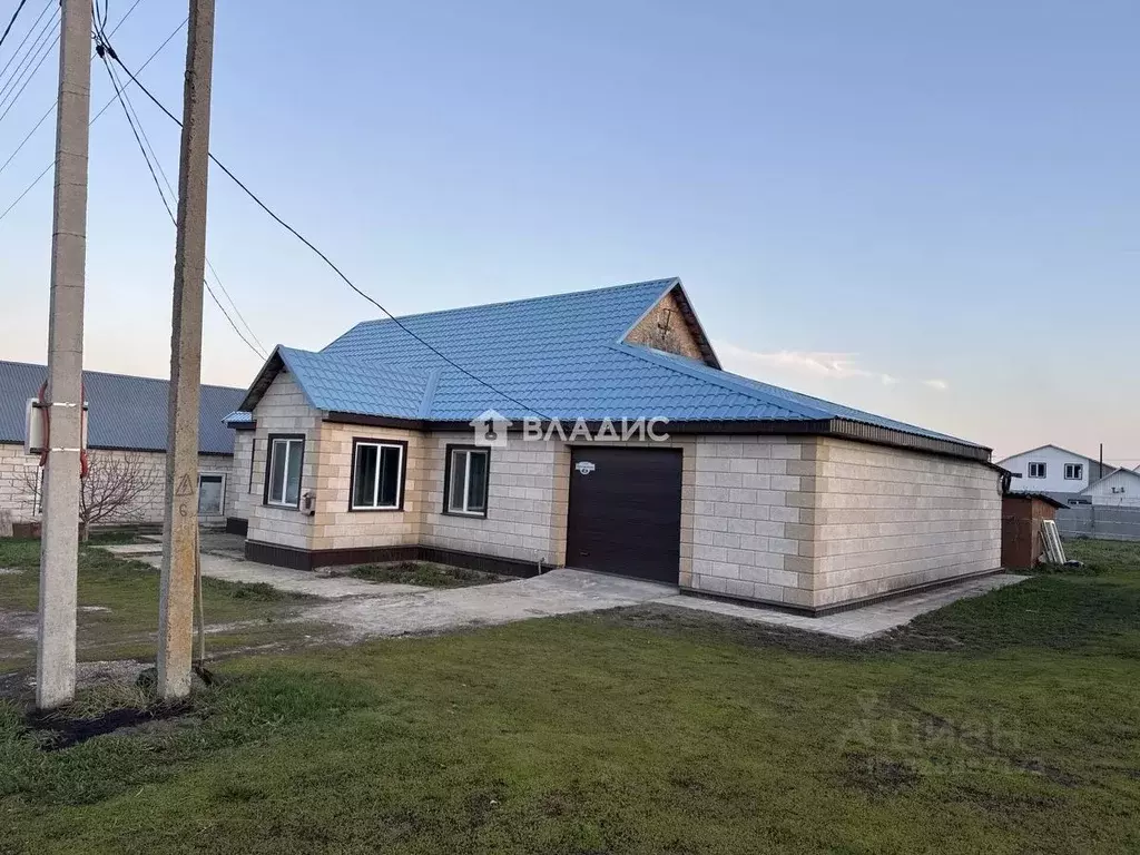 Дом в Пензенская область, Нижний Ломов ул. Артамонова, 4 (92 м) - Фото 1