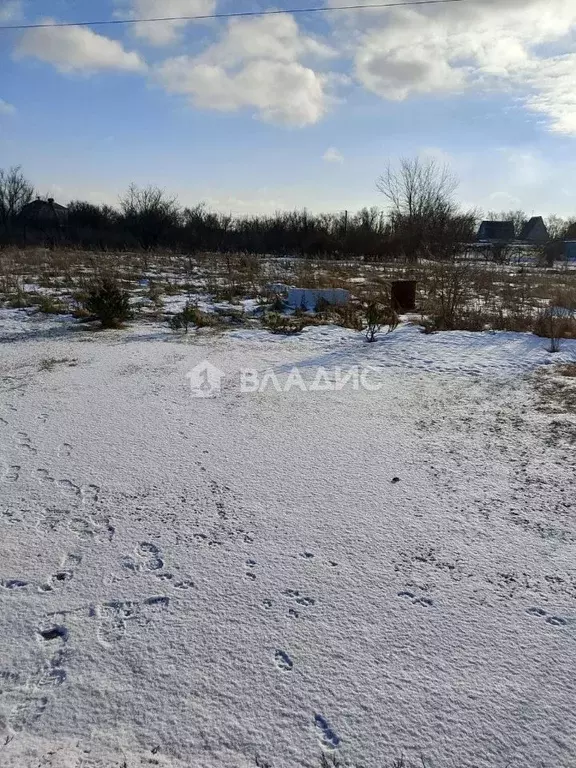 Дом в Саратовская область, Балаковский район, Быково-Отрогское ... - Фото 1