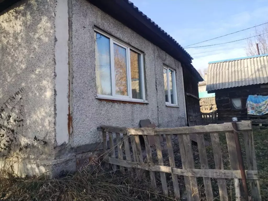 Дом в Кемеровская область, Кемерово пос. Комиссарово, ул. Горная (60 ... - Фото 1