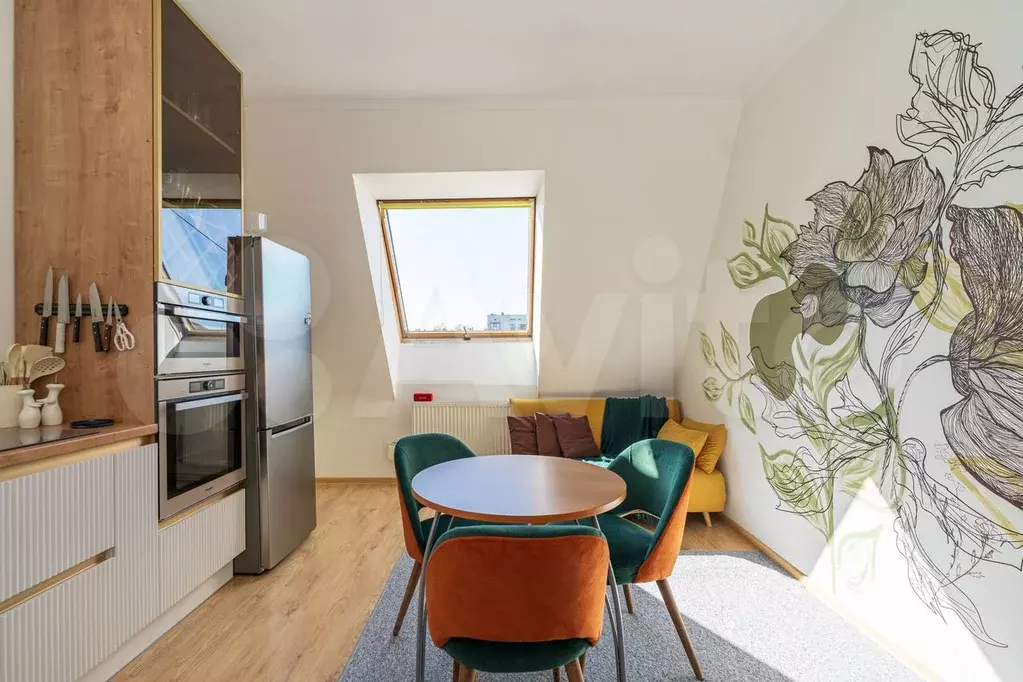 3-к. квартира, 90 м, 5/5 эт. - Фото 0