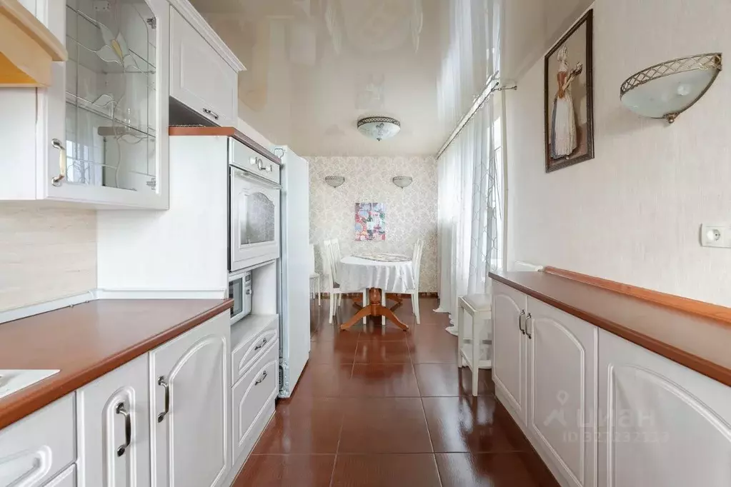 3-к кв. Псковская область, Псков Красноармейская ул., 31А (98.0 м) - Фото 2