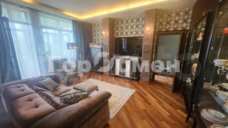 2-к. квартира, 81 м, 2/4 эт. - Фото 1