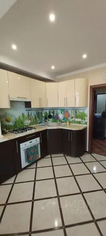 3-к кв. Краснодарский край, Сочи Светлана мкр, ул. Учительская, 18В ... - Фото 0
