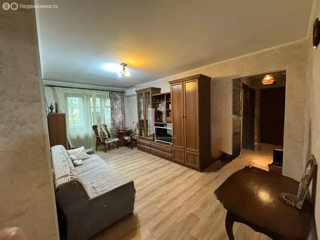 3-комнатная квартира: Новороссийск, улица Советов, 10 (54.1 м) - Фото 0