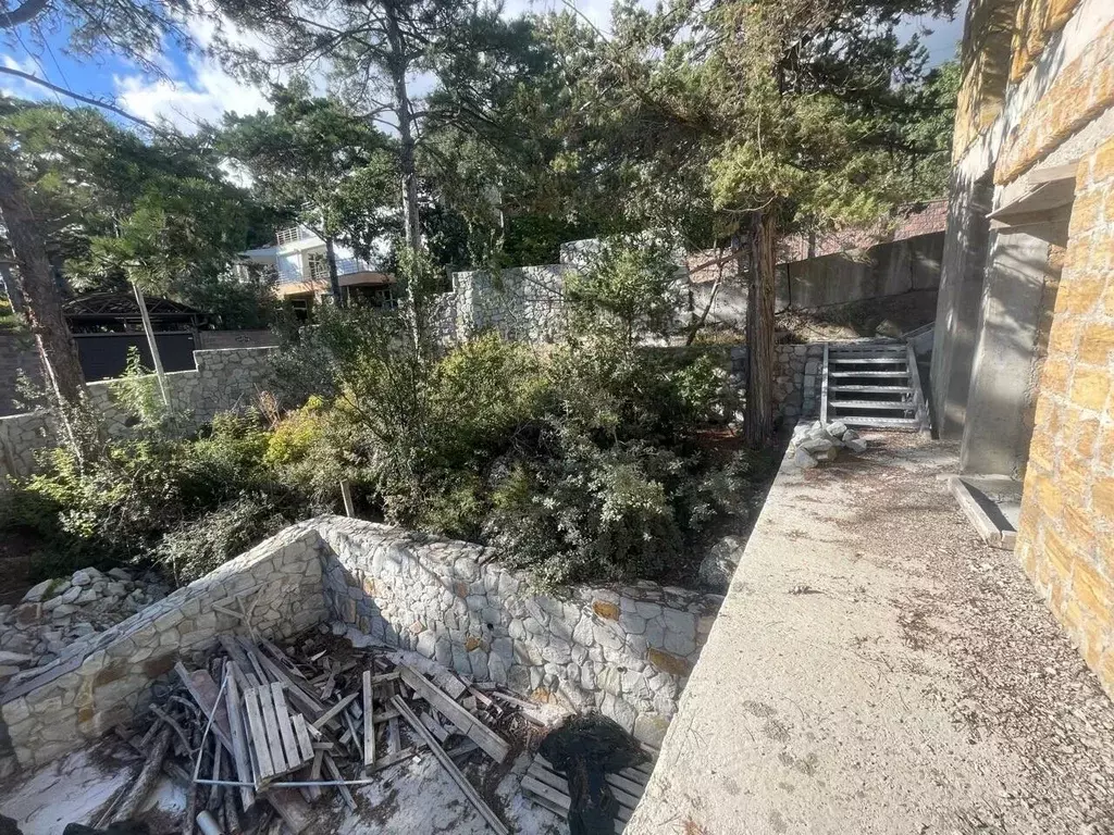 Дом в Крым, Ялта муниципальный округ, Восход пгт ул. Авроры, 5 (282 м) - Фото 1