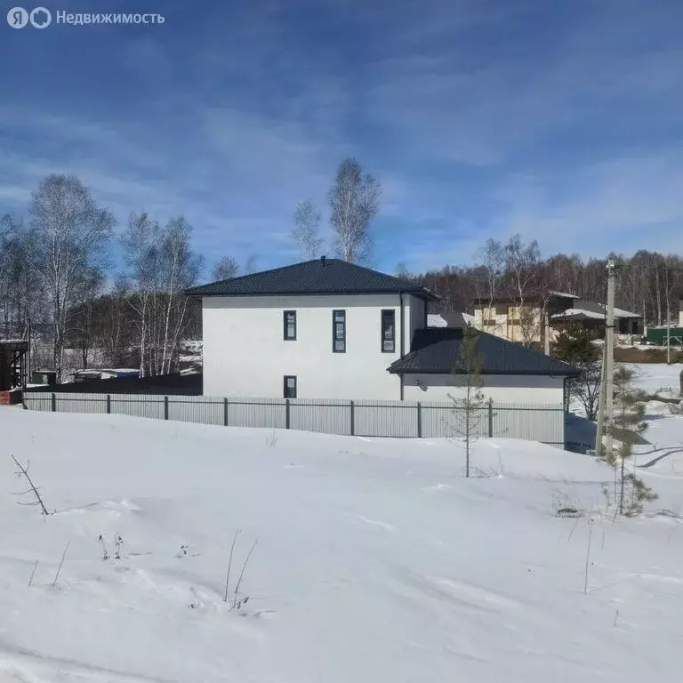 Дом в посёлок Молодёжный, Школьная улица, 22 (250 м) - Фото 2