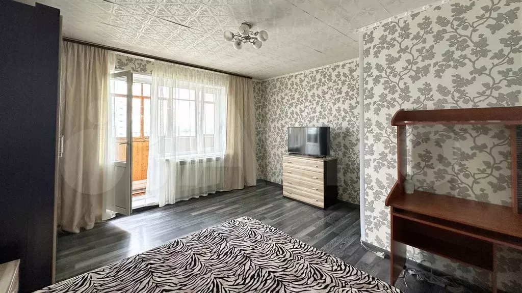 1-к. квартира, 35 м, 8/10 эт. - Фото 1