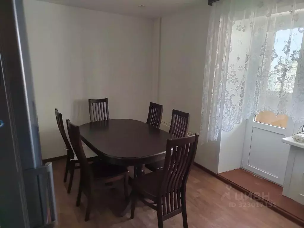 3-к кв. Самарская область, Тольятти ул. 40 лет Победы, 66 (64.0 м) - Фото 1