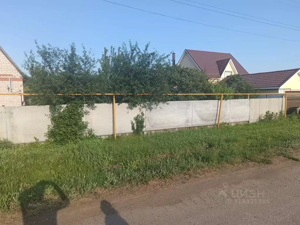 Участок в Самарская область, Ставропольский район, с. Верхние ... - Фото 1